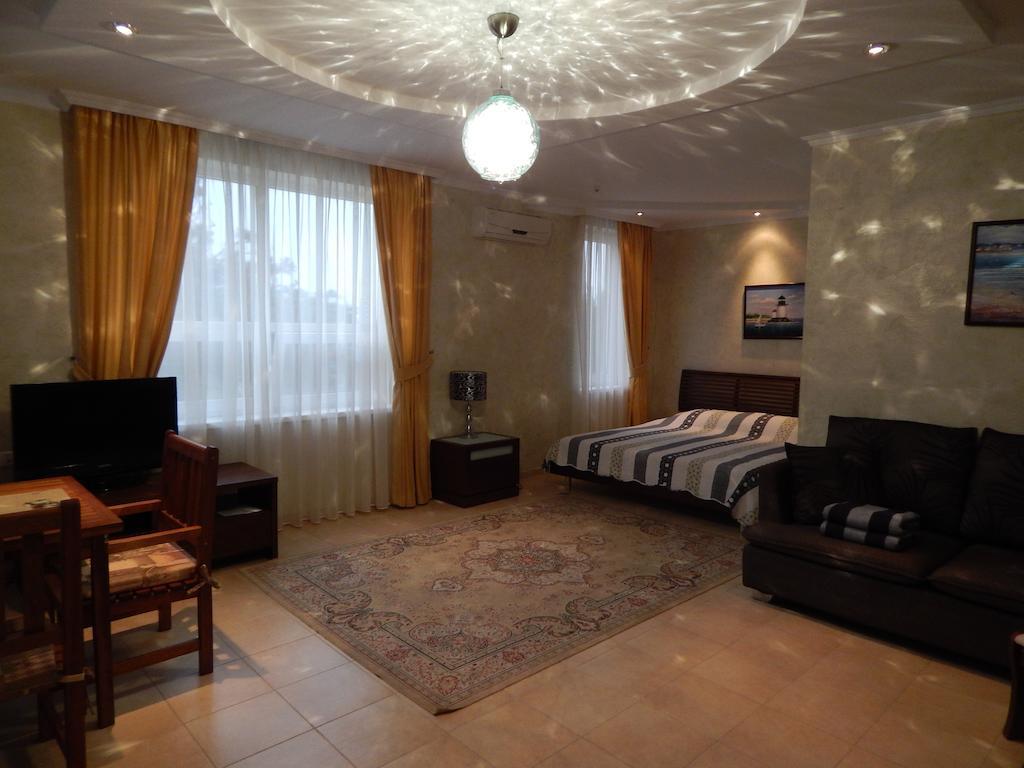 Delfin Hotell Koblevo Rum bild